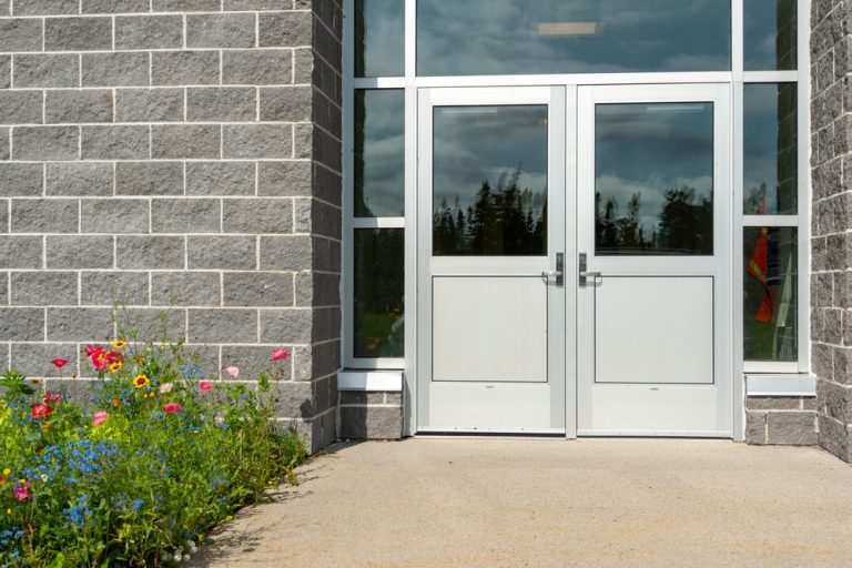 Pros and Cons of Fiberglass vs Steel Doors