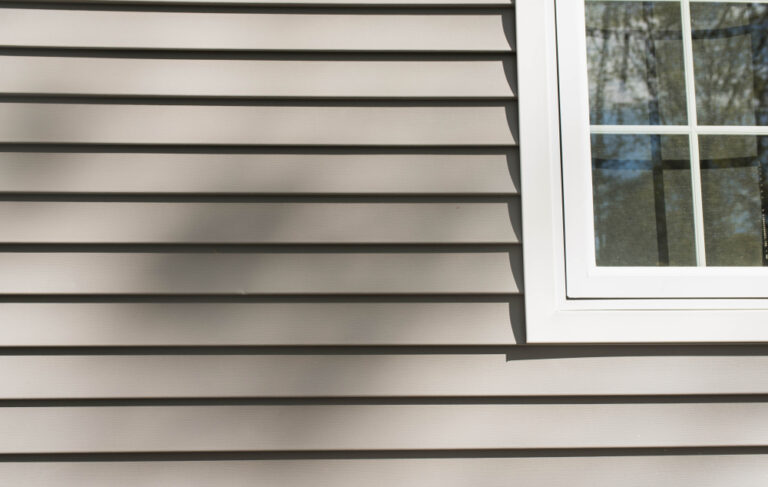 How to Get Stain Off Vinyl Siding Using Safe, Eco-Friendly Methods